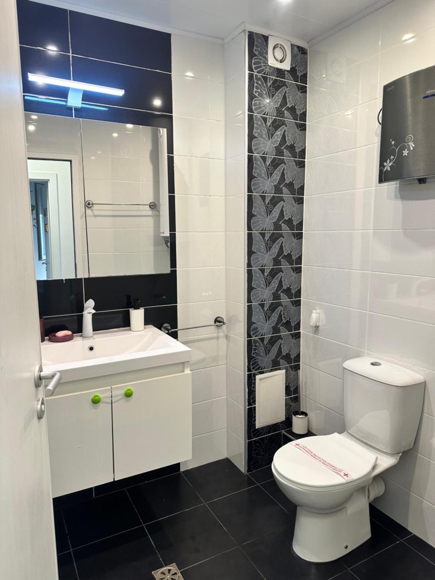 Briz Apartment; 2 Bdr; 6 Guests; Private Parking Varna Exterior photo
